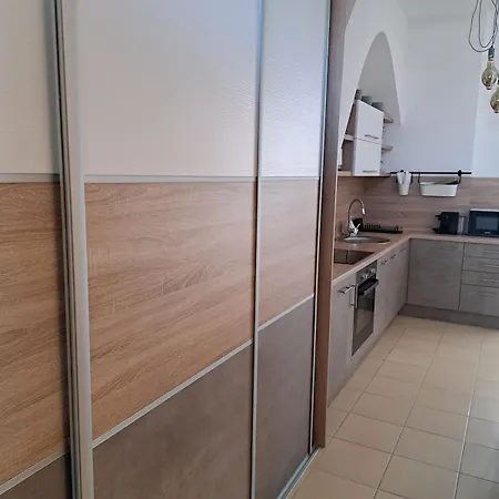 شقة Greenstreetapartment Kecskemét